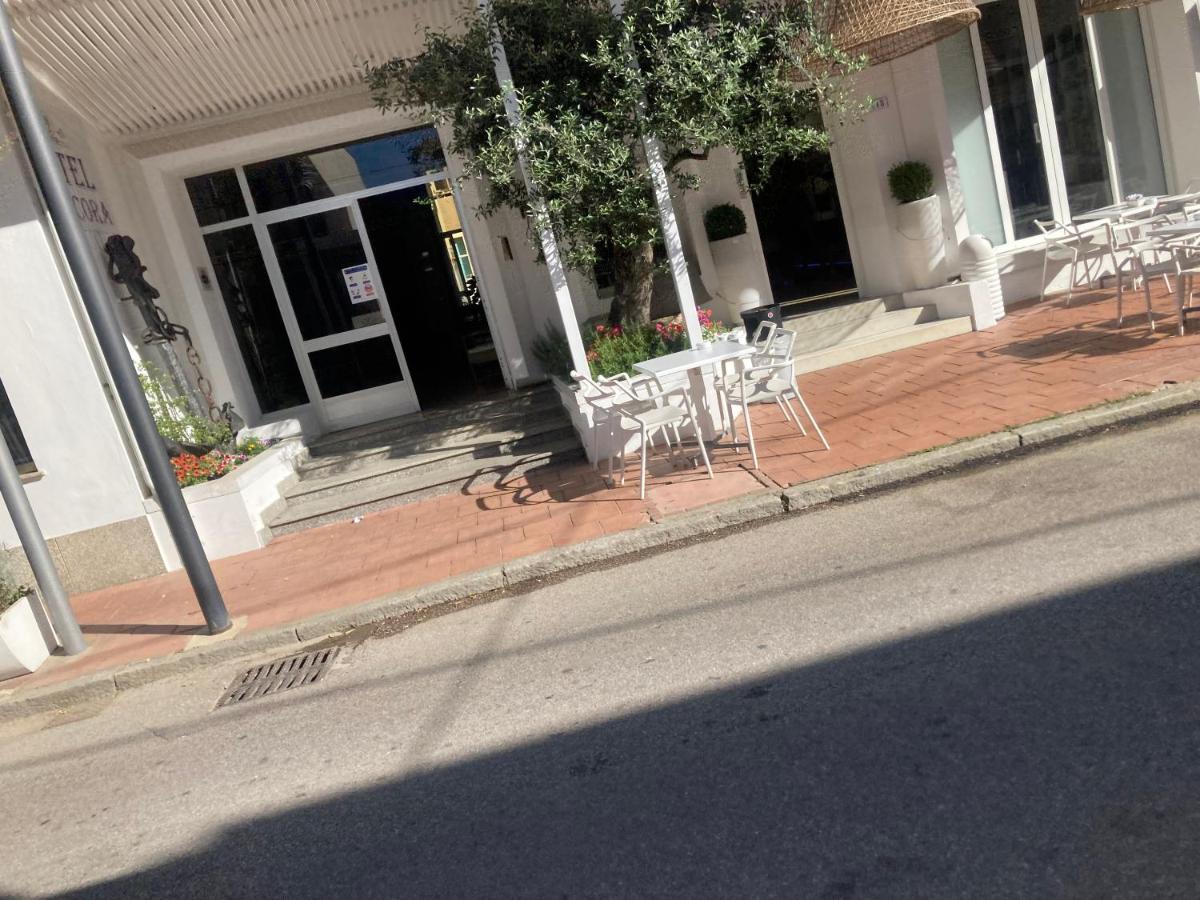 Hotel L'Ancora La Caletta Buitenkant foto