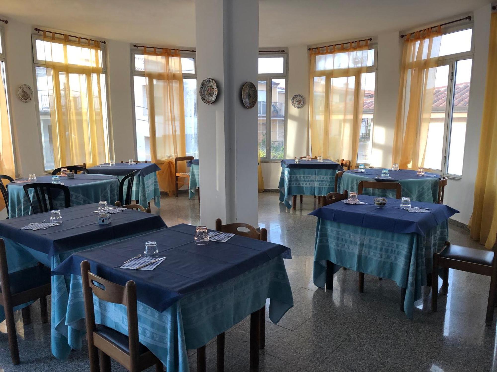 Hotel L'Ancora La Caletta Buitenkant foto